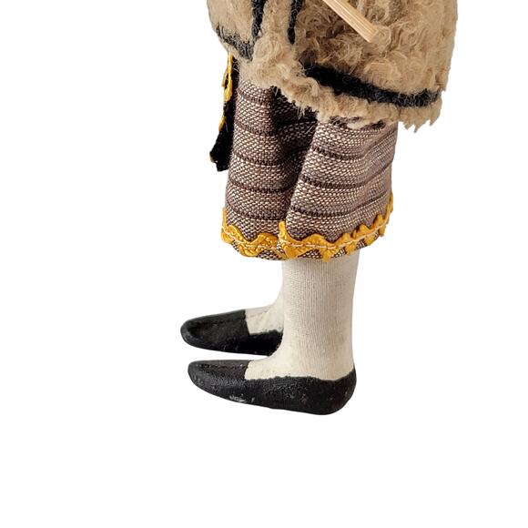 Vintage 7.5" Eastern European Folk Doll 8" Handmade Spinning Wool Costume - Picture 9 of 16